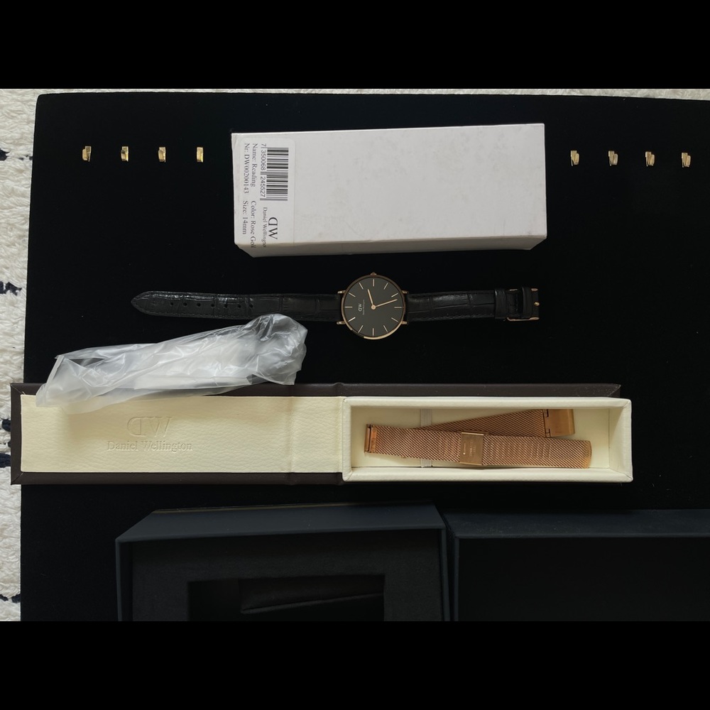 DW watch - Picture 2 of 4